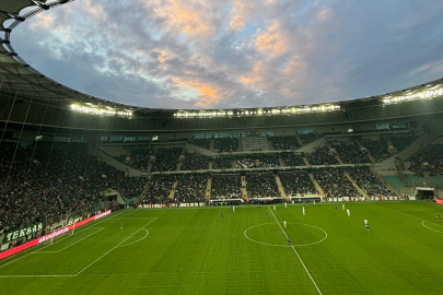 Bursaspor galibiyetiyle göz doldurdu! Bursaspor 2-1 Artvin Hopaspor