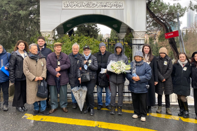 TEV, Türk sanat müziğinin değerli ismi Safiye Ayla'yı unutmadı